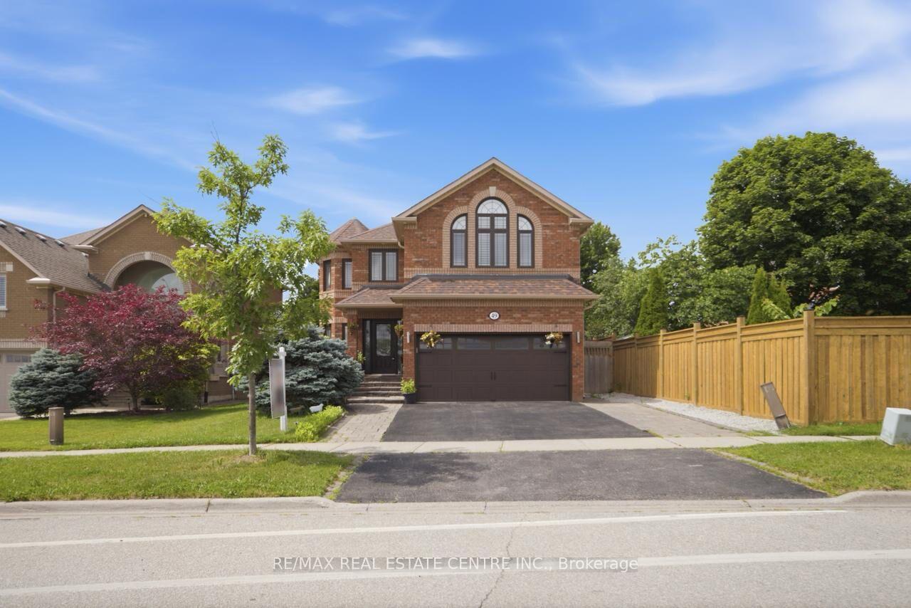 Photo 1 of 49 Miller Drive, Halton Hills, Georgetown — HOMEH