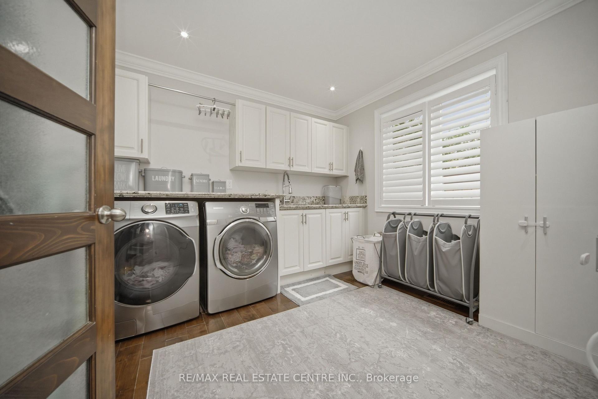 Photo 18 of 49 Miller Drive, Halton Hills, Georgetown — HOMEH