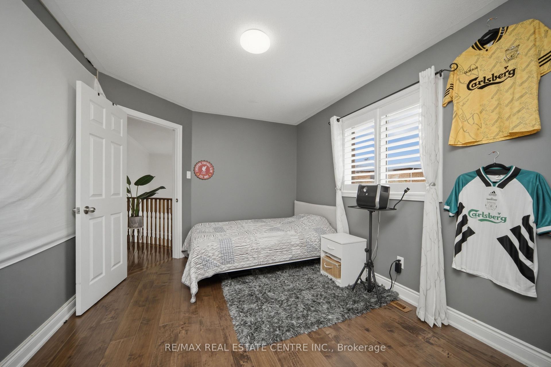 Photo 29 of 49 Miller Drive, Halton Hills, Georgetown — HOMEH