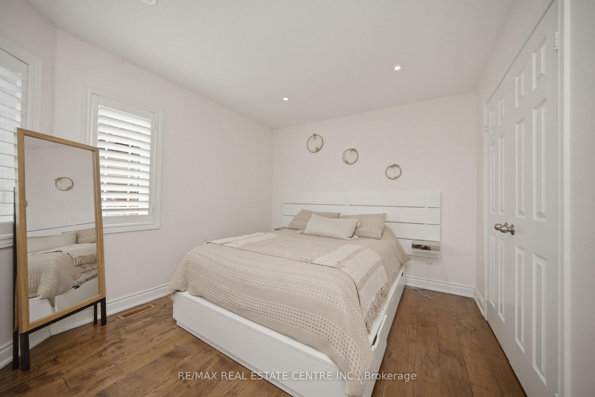 Photo 31 of 49 Miller Drive, Halton Hills, Georgetown — HOMEH
