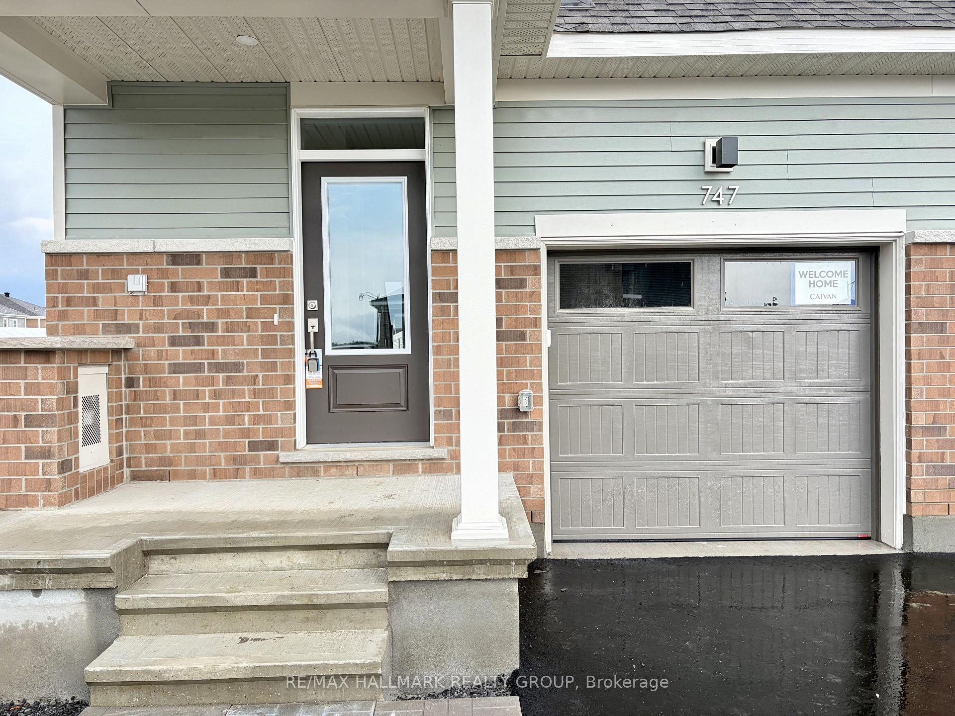 Photo 7 of 747 Haflinger Row, Ottawa, Btwn Franktown Rd. & Fallowfield Rd. — HOMEH
