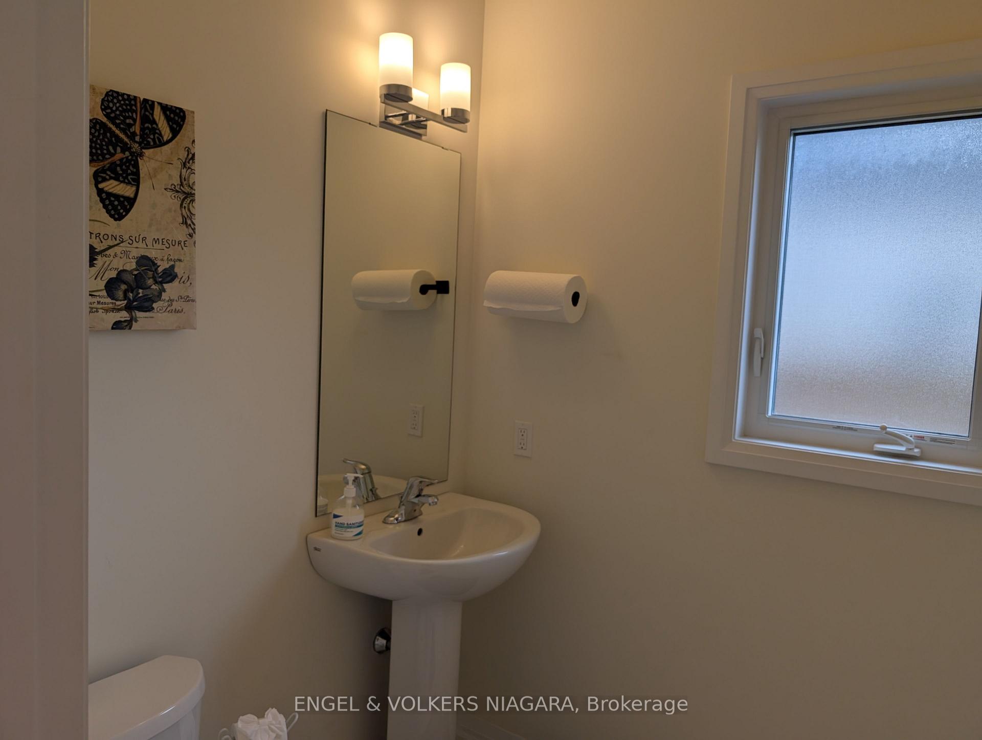 Photo 19 of 7330 Marvel Drive, Niagara Falls, Brown — HOMEH