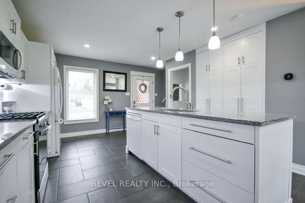 Photo 7 of 16 Sumac Crescent, Oro-Medonte, Sugarbush — HOMEH