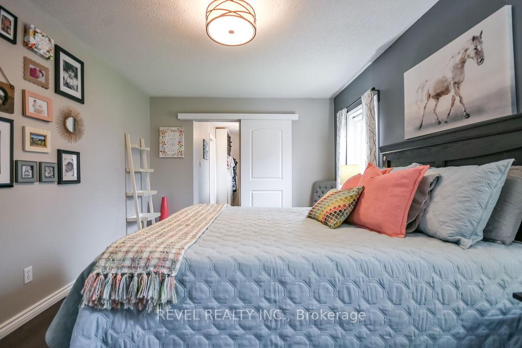 Photo 17 of 16 Sumac Crescent, Oro-Medonte, Sugarbush — HOMEH