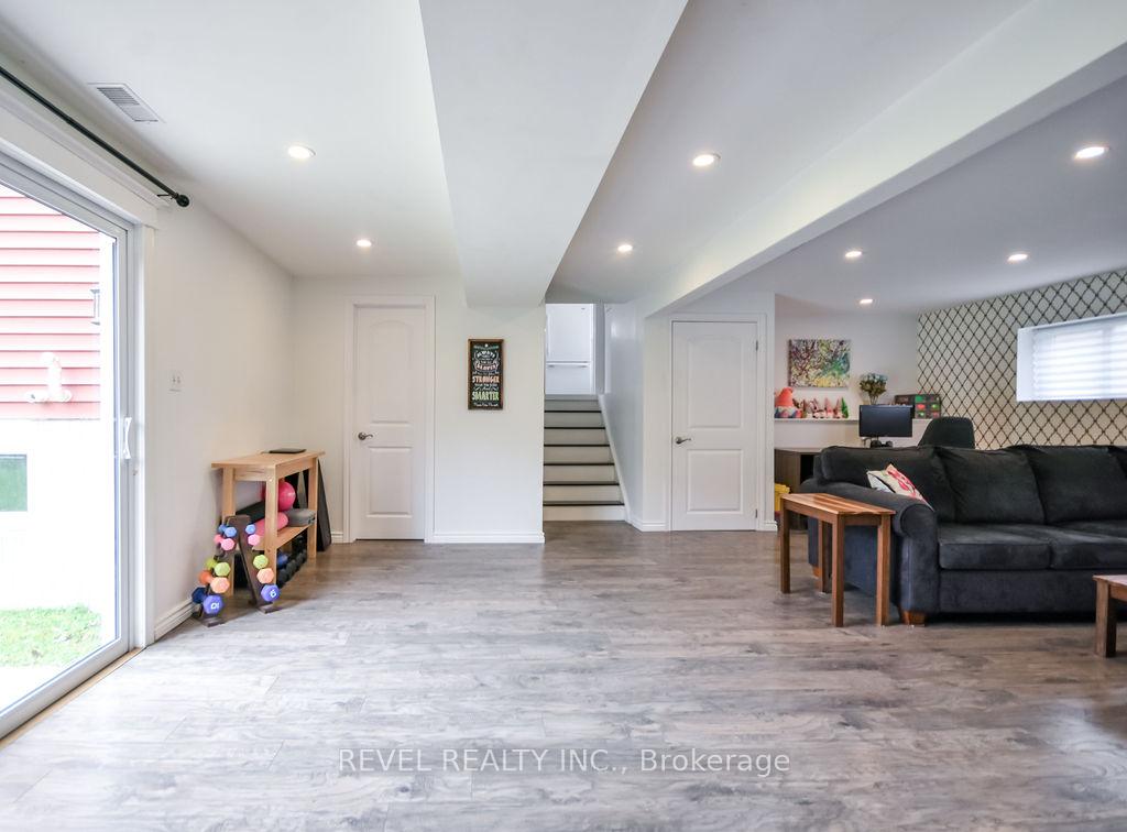 Photo 31 of 16 Sumac Crescent, Oro-Medonte, Sugarbush — HOMEH