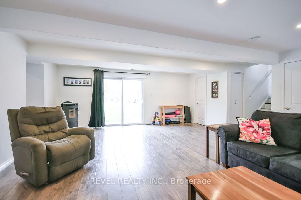 Photo 35 of 16 Sumac Crescent, Oro-Medonte, Sugarbush — HOMEH