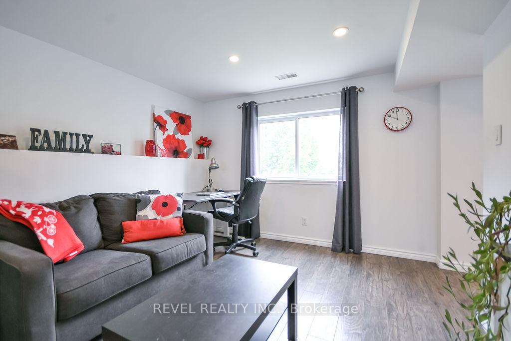 Photo 37 of 16 Sumac Crescent, Oro-Medonte, Sugarbush — HOMEH