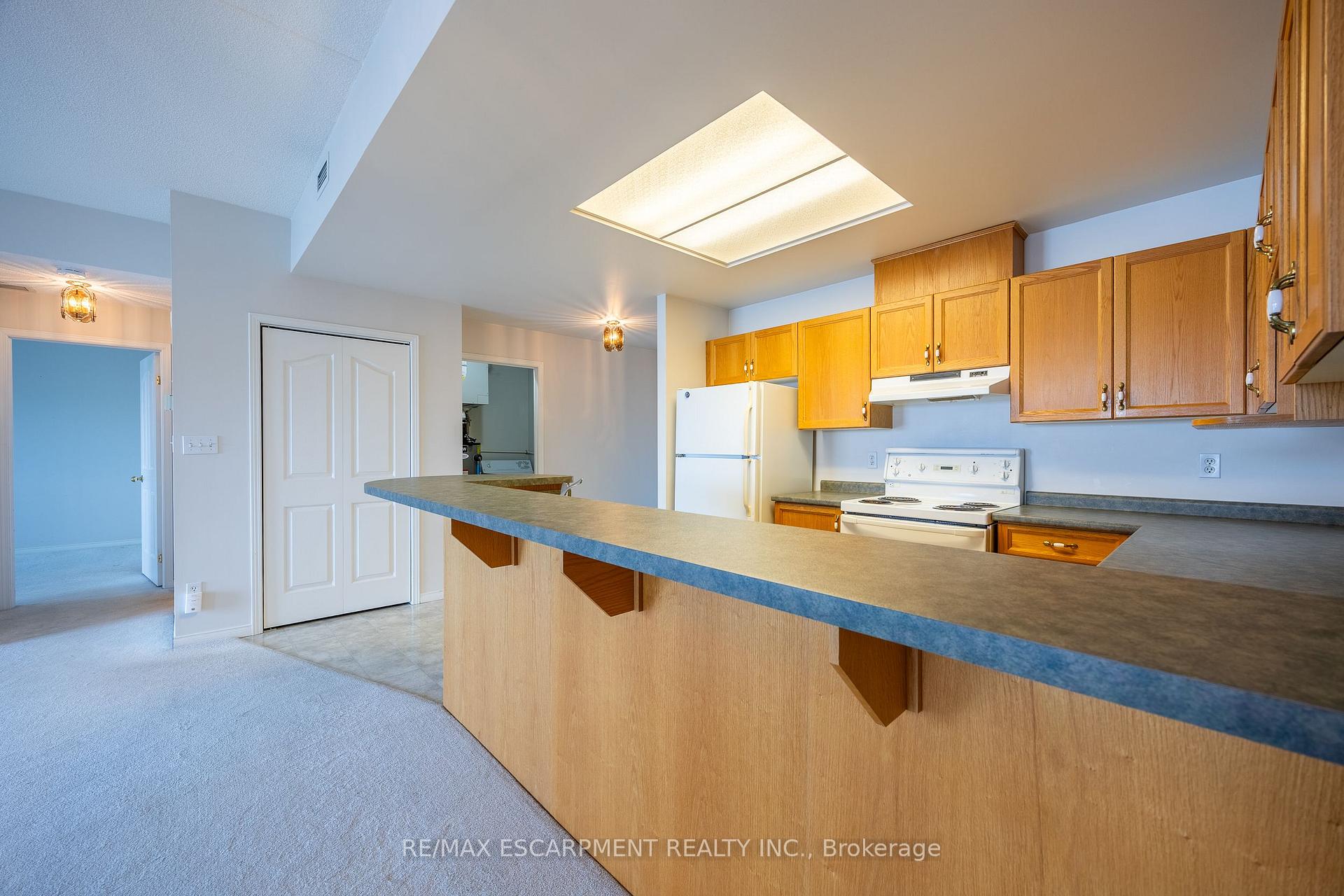 Photo 8 of Unit 309, 210 Main Street E, Haldimand, Dunnville — HOMEH