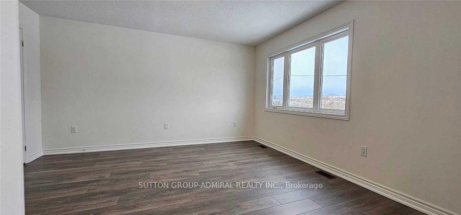 Photo 17 of 169 Shepherd Drive, Barrie, Rural Barrie Southeast — HOMEH