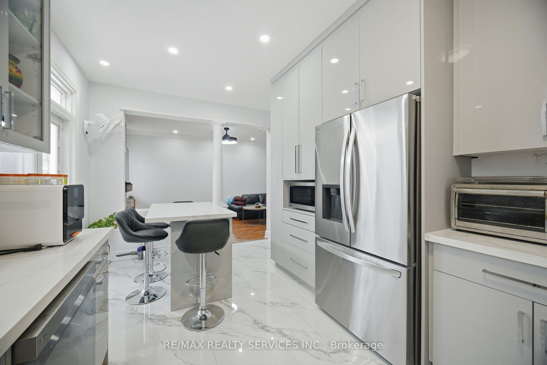 Photo 21 of 45 Skylark Drive, Vaughan, Vellore Village — HOMEH