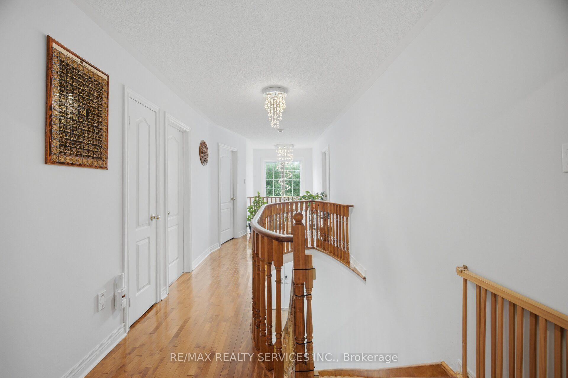 Photo 25 of 45 Skylark Drive, Vaughan, Vellore Village — HOMEH