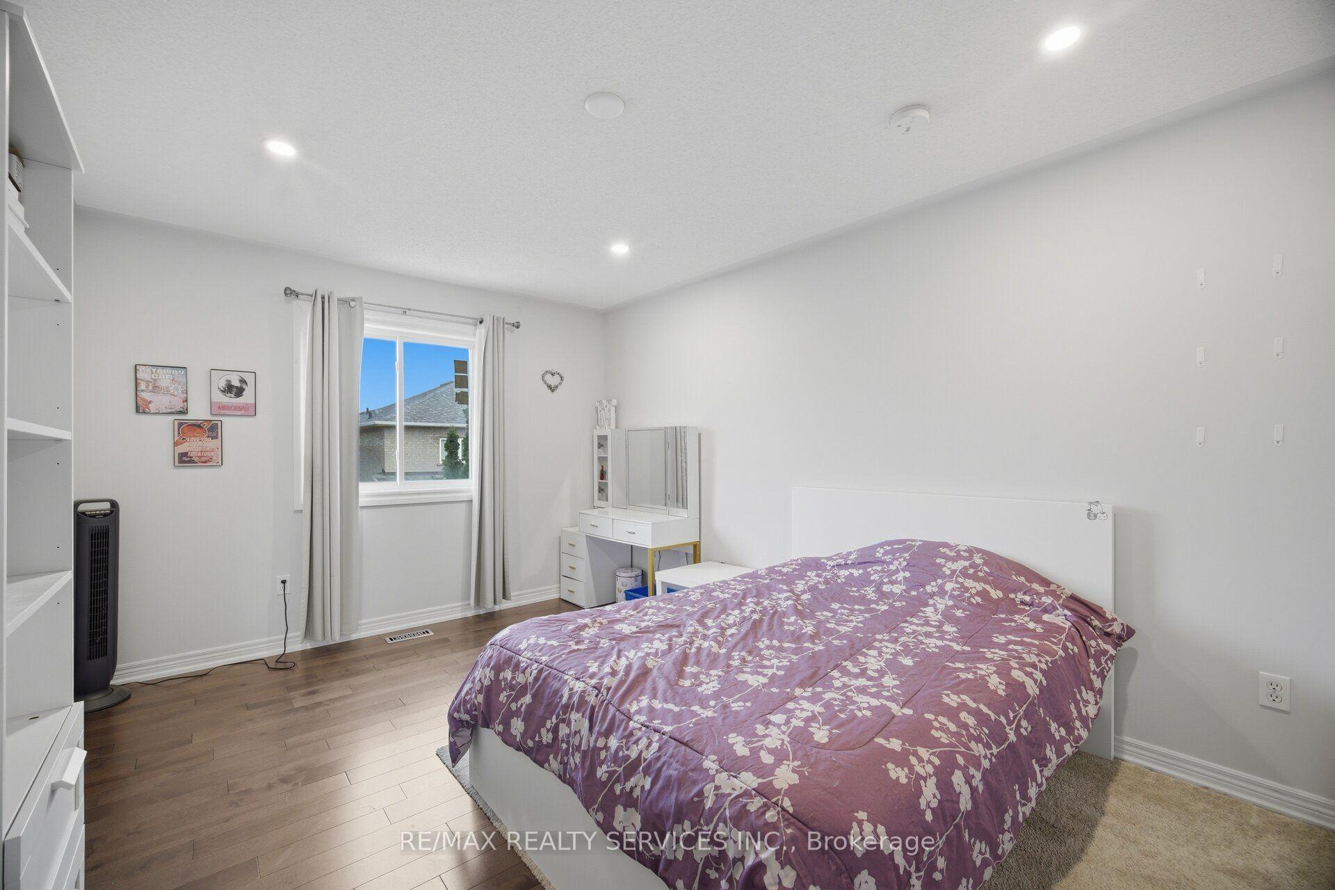 Photo 31 of 45 Skylark Drive, Vaughan, Vellore Village — HOMEH