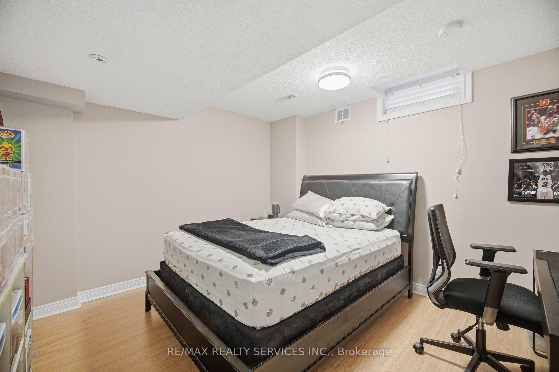 Photo 41 of 45 Skylark Drive, Vaughan, Vellore Village — HOMEH
