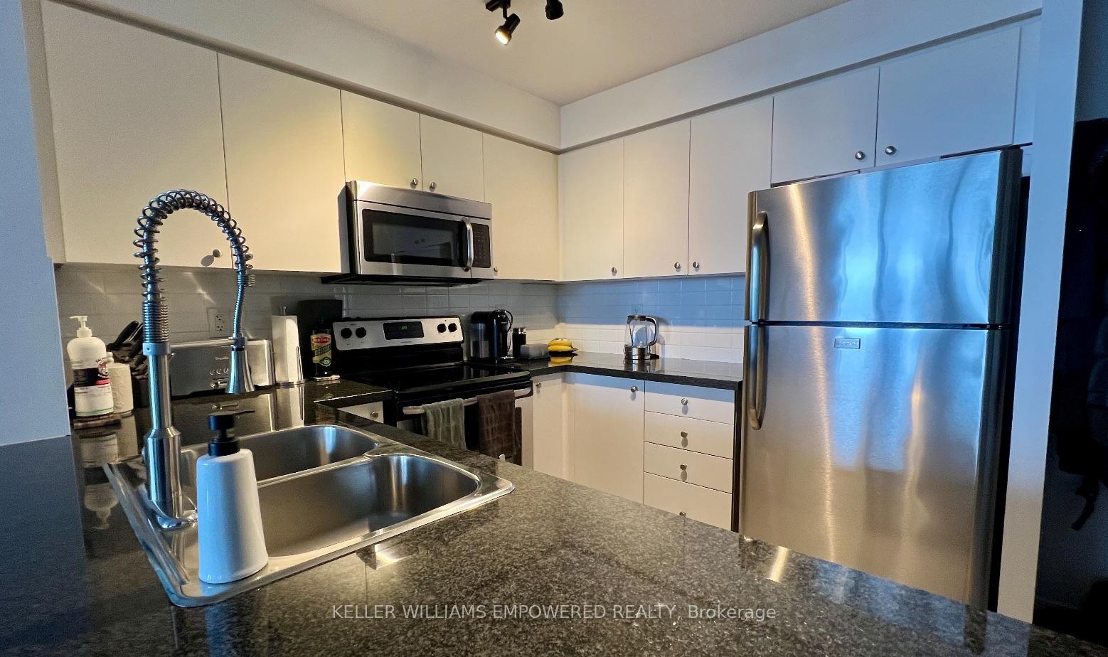 Photo 5 of Unit 2806, 3 Michael Power Place, Etobicoke, Islington-City Centre West — HOMEH
