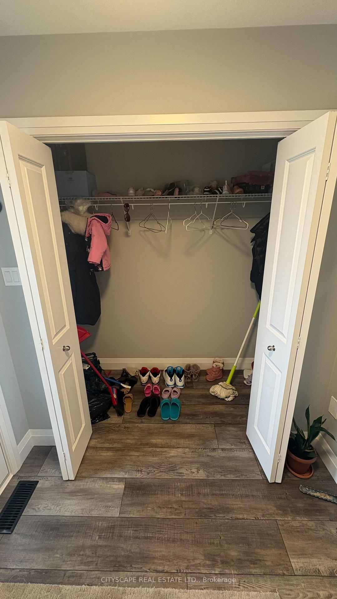 Photo 32 of 117 Stephenson Way, Minto — HOMEH