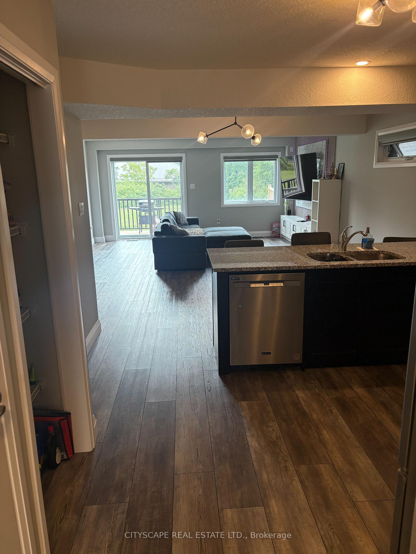 Photo 9 of 117 Stephenson Way, Minto — HOMEH