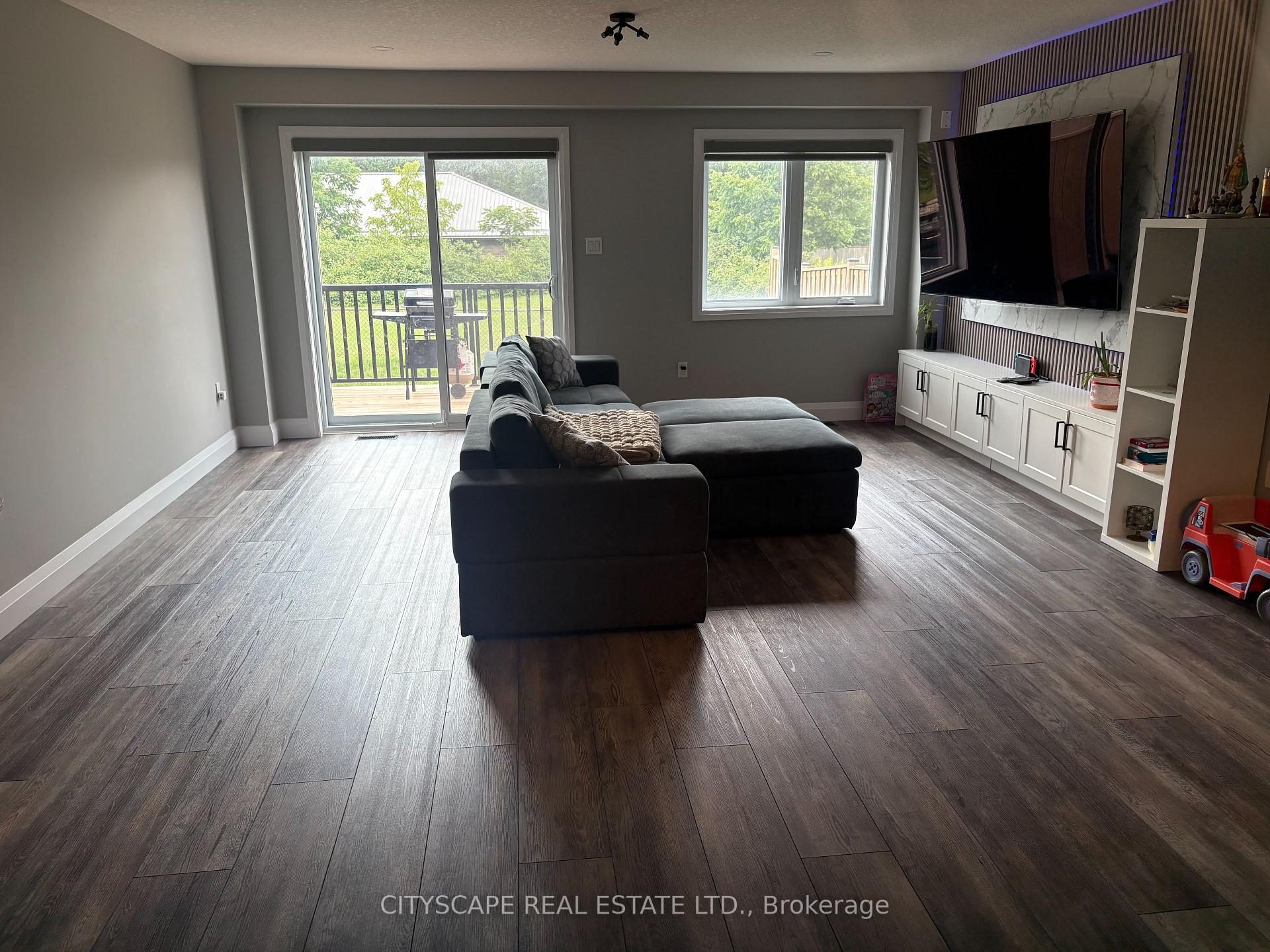 Photo 11 of 117 Stephenson Way, Minto — HOMEH
