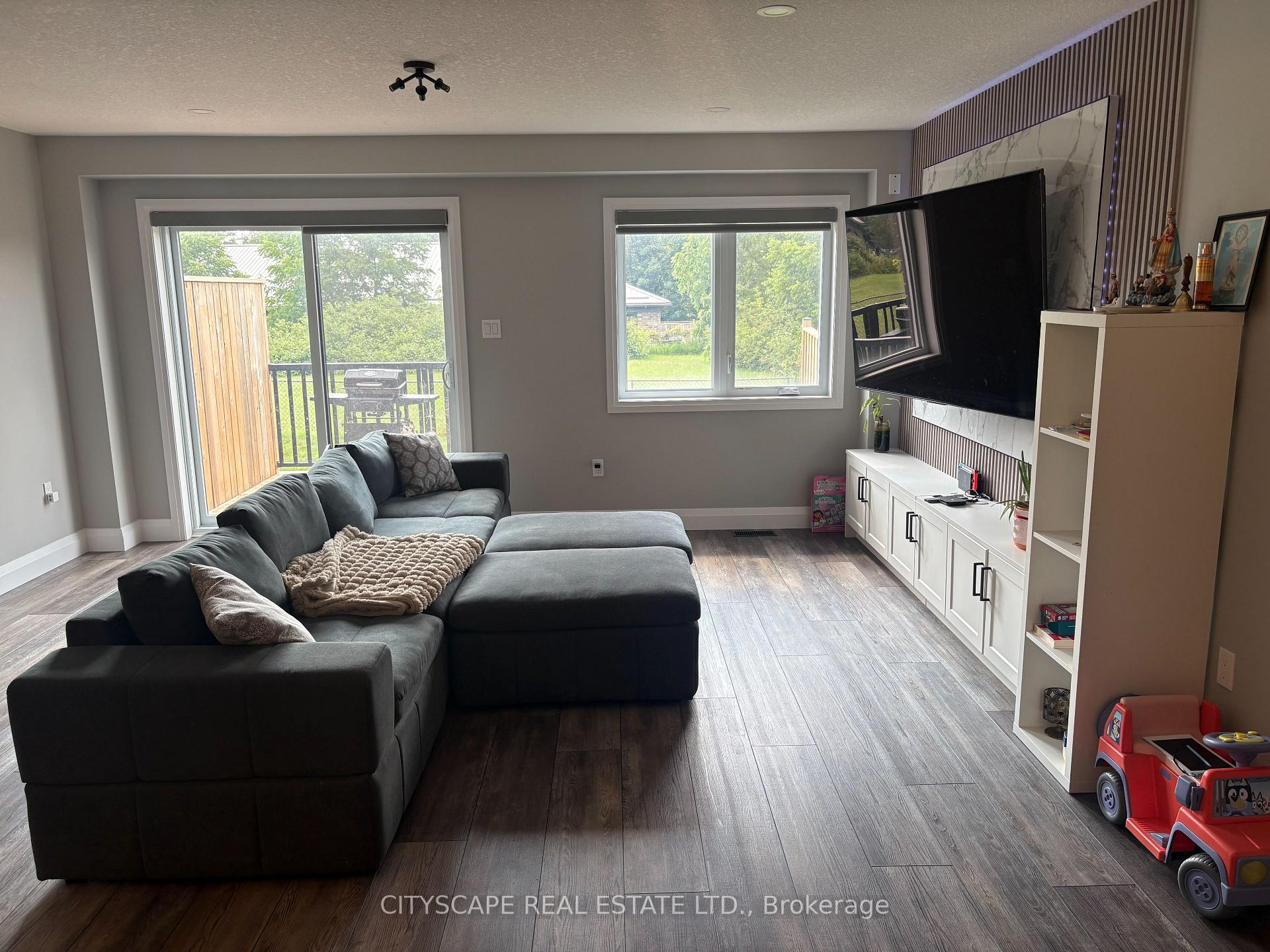 Photo 12 of 117 Stephenson Way, Minto — HOMEH