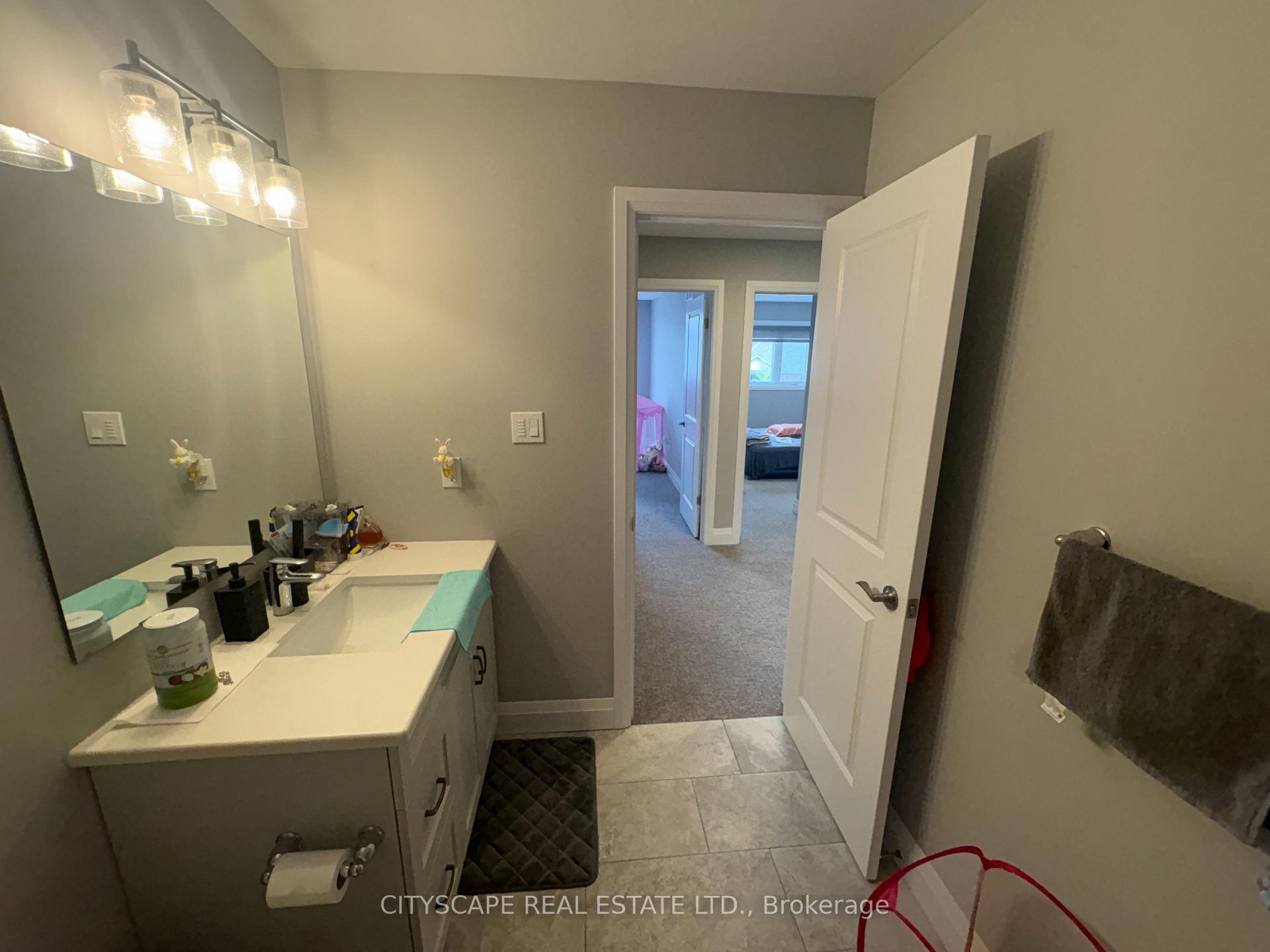 Photo 19 of 117 Stephenson Way, Minto — HOMEH