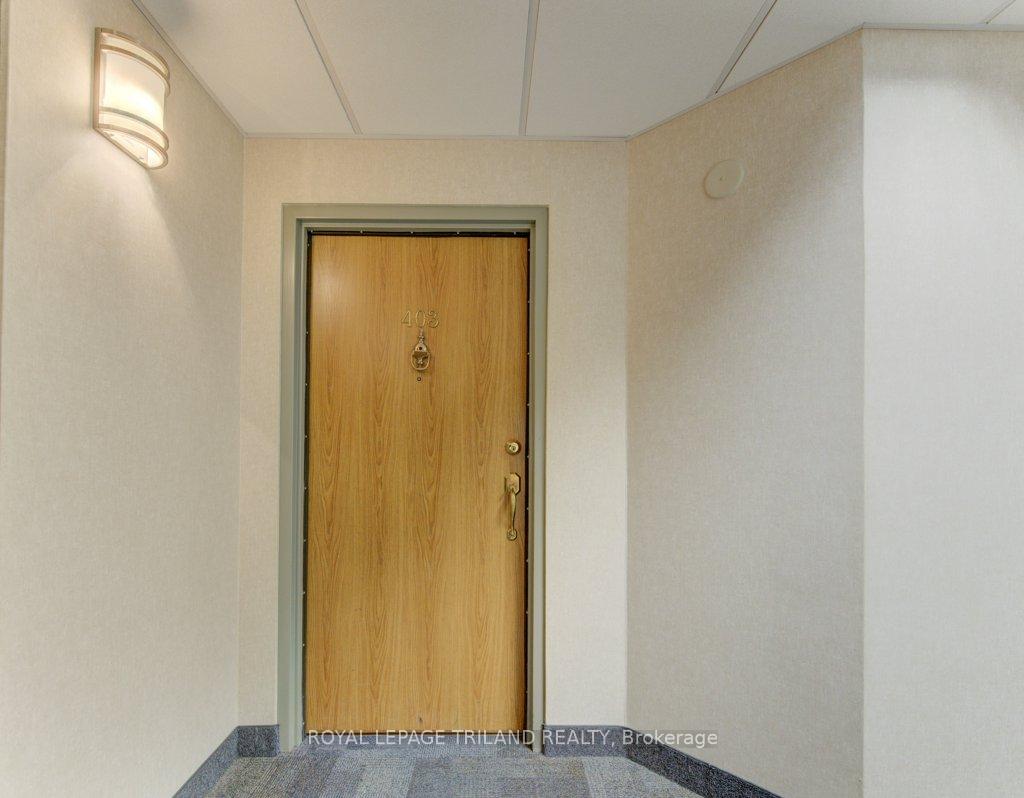 Photo 6 of Unit 403, 20 Ellen Street, Kitchener, Civic Centre — HOMEH