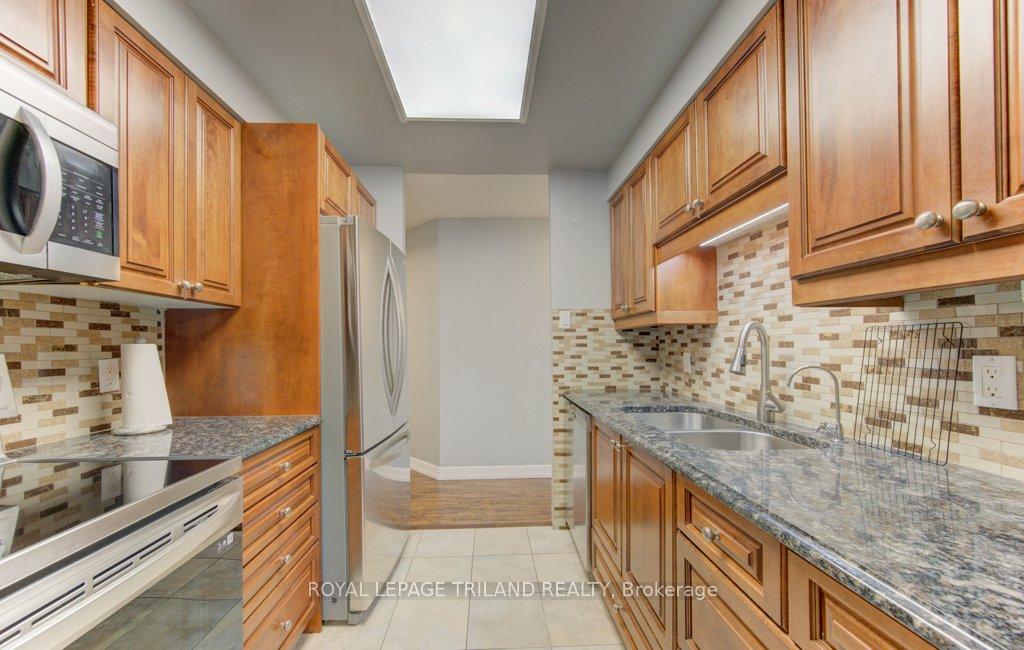 Photo 18 of Unit 403, 20 Ellen Street, Kitchener, Civic Centre — HOMEH