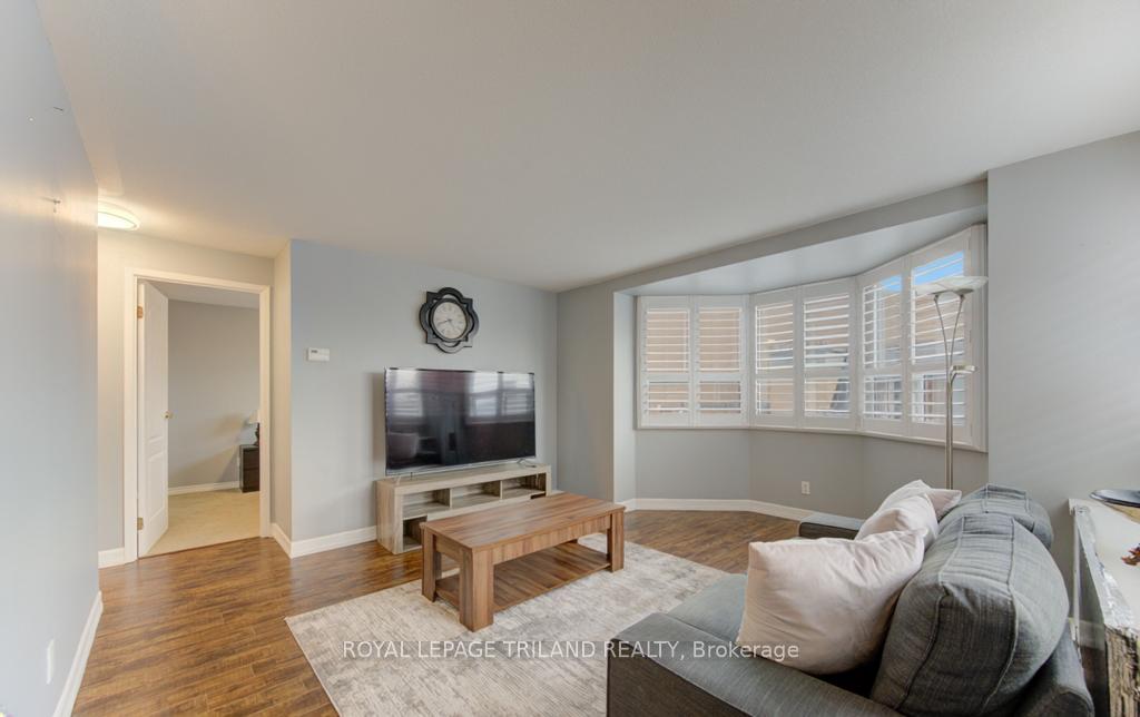 Photo 24 of Unit 403, 20 Ellen Street, Kitchener, Civic Centre — HOMEH