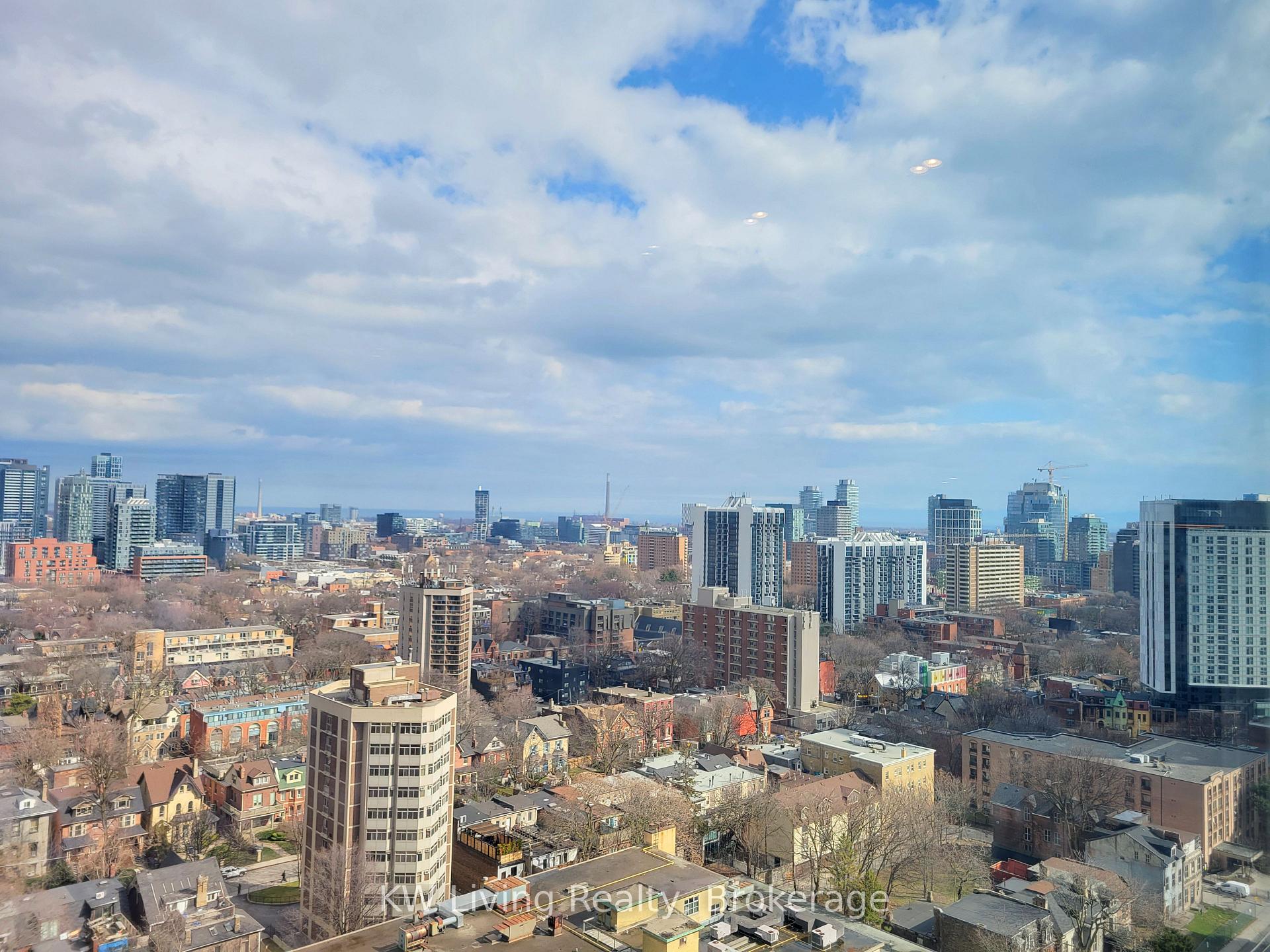 Photo 10 of Unit 2012, 319 Jarvis Street, Toronto, Church-Yonge Corridor — HOMEH