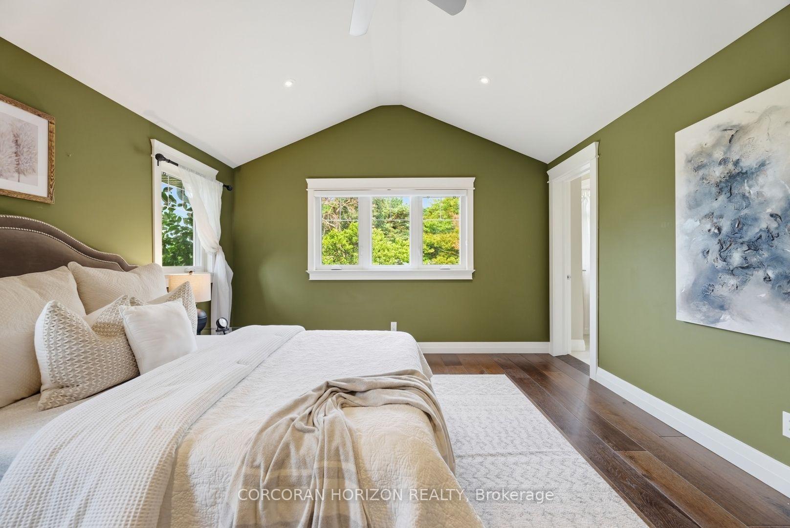 Photo 17 of 266 Ferndale Place, Waterloo, Lincoln Village — HOMEH
