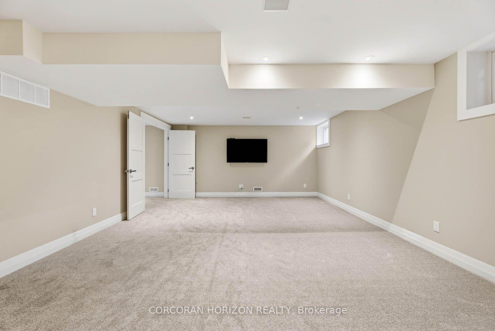 Photo 32 of 266 Ferndale Place, Waterloo, Lincoln Village — HOMEH