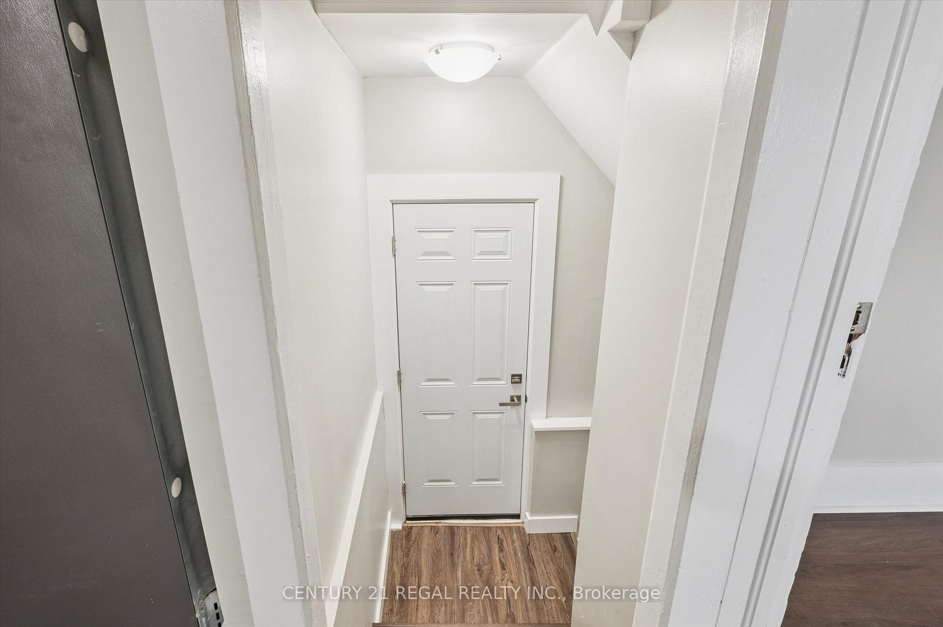 Photo 10 of 14 Stirling Avenue N, Kitchener, King East — HOMEH
