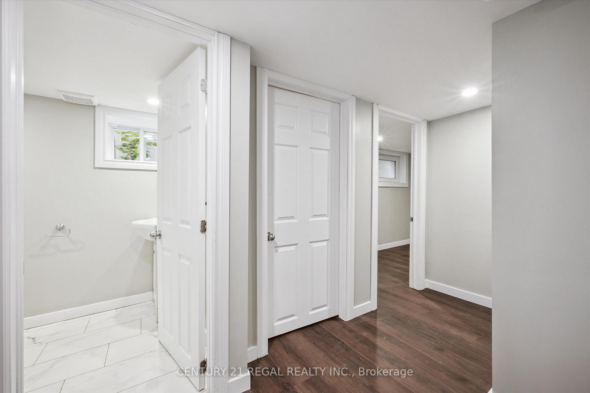 Photo 11 of 14 Stirling Avenue N, Kitchener, King East — HOMEH