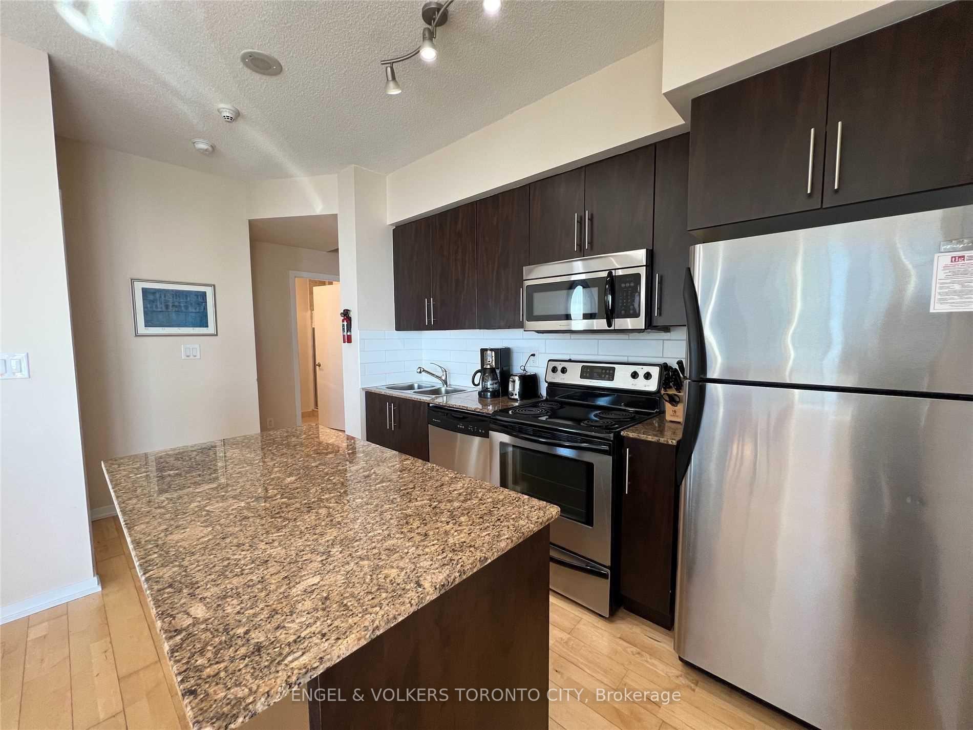 Photo 9 of Unit 3910, 55 Bremner Boulevard, Toronto, Waterfront Communities — HOMEH