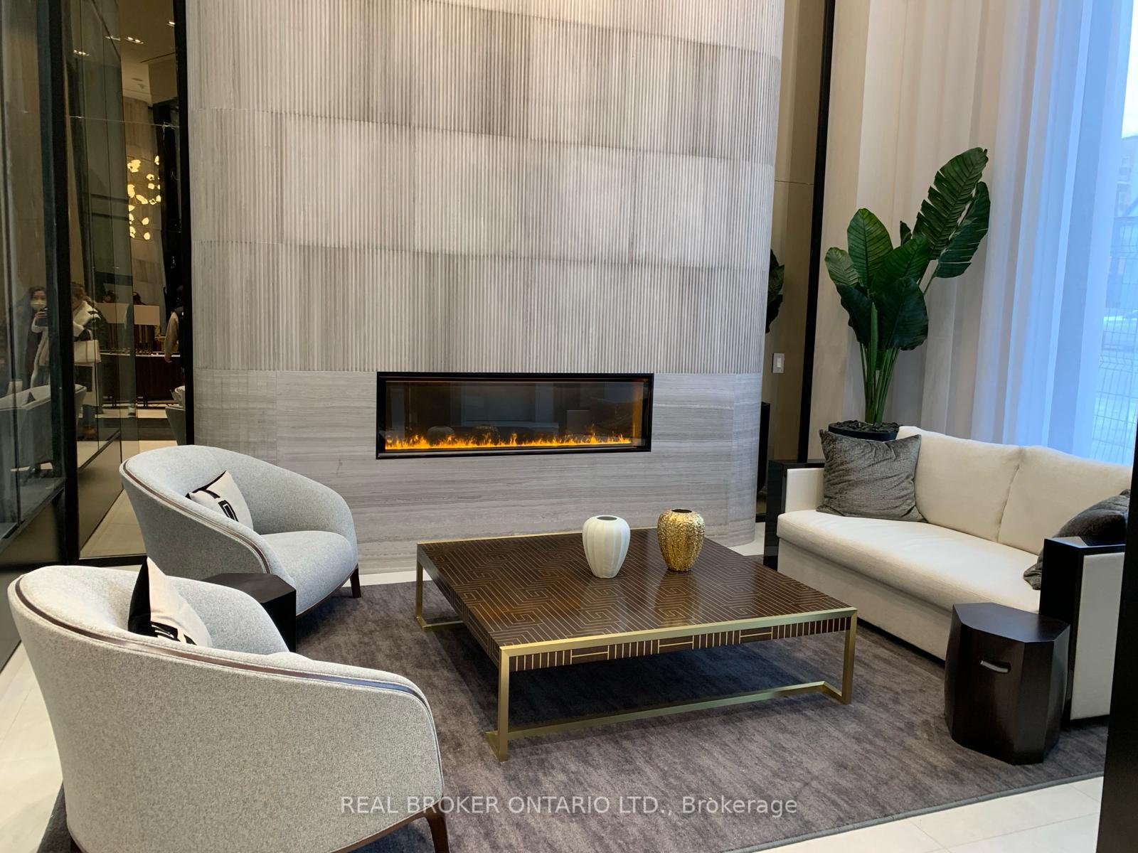 Photo 3 of Unit 615, 2020 Bathurst Street, Toronto, Humewood-Cedarvale — HOMEH