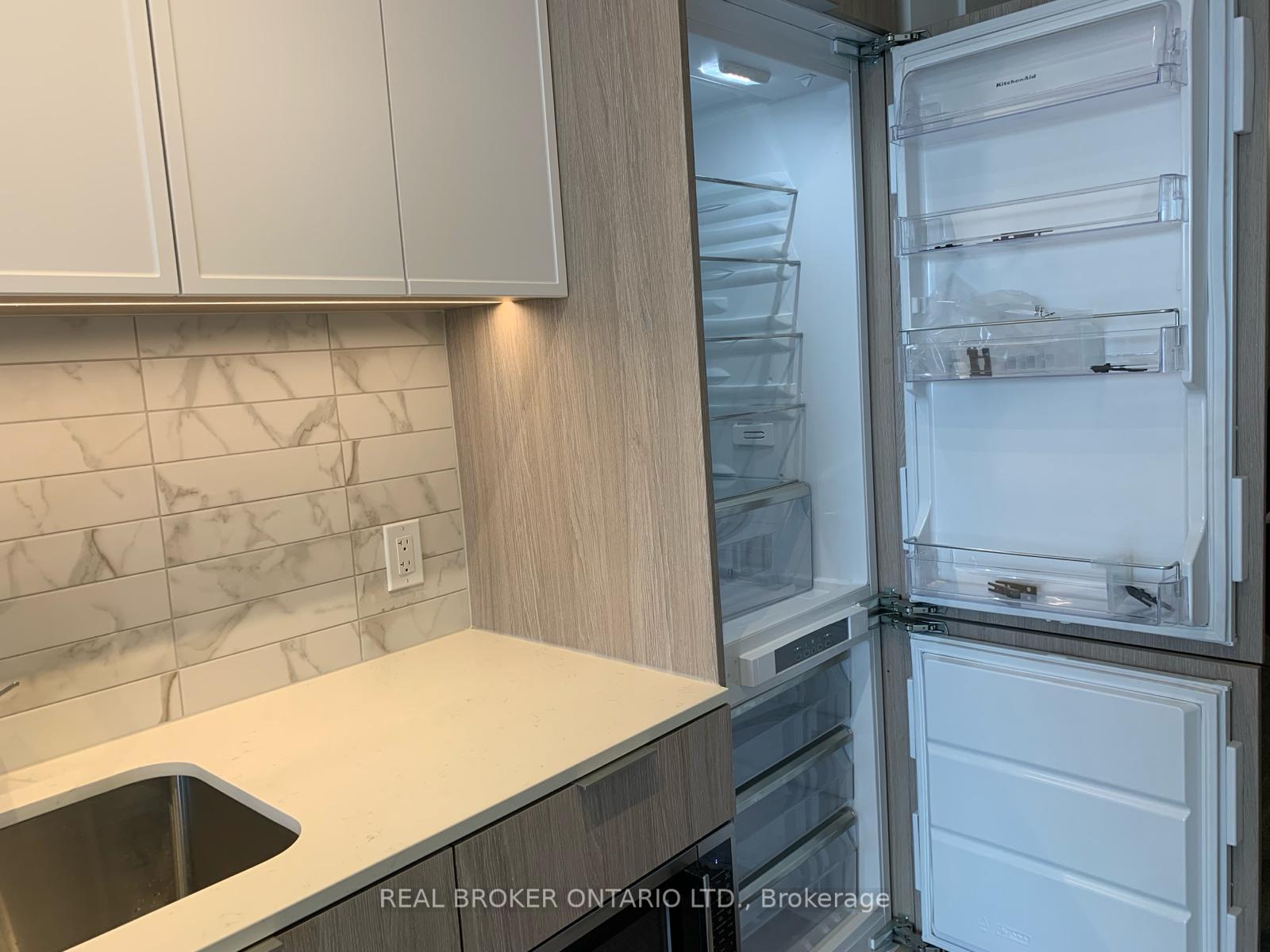 Photo 11 of Unit 615, 2020 Bathurst Street, Toronto, Humewood-Cedarvale — HOMEH