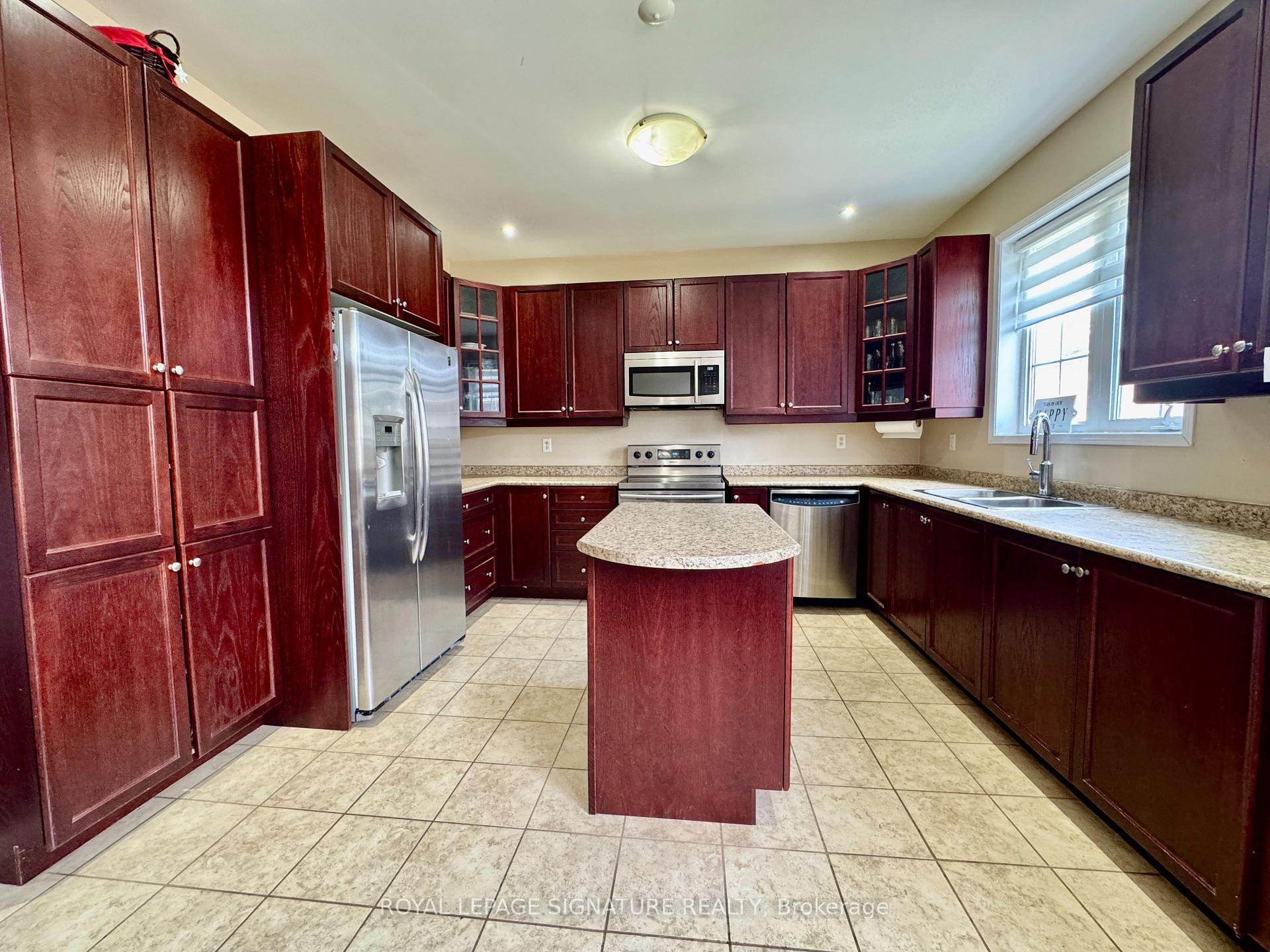Photo 6 of 41 Yale Lane, Markham, Cornell — HOMEH