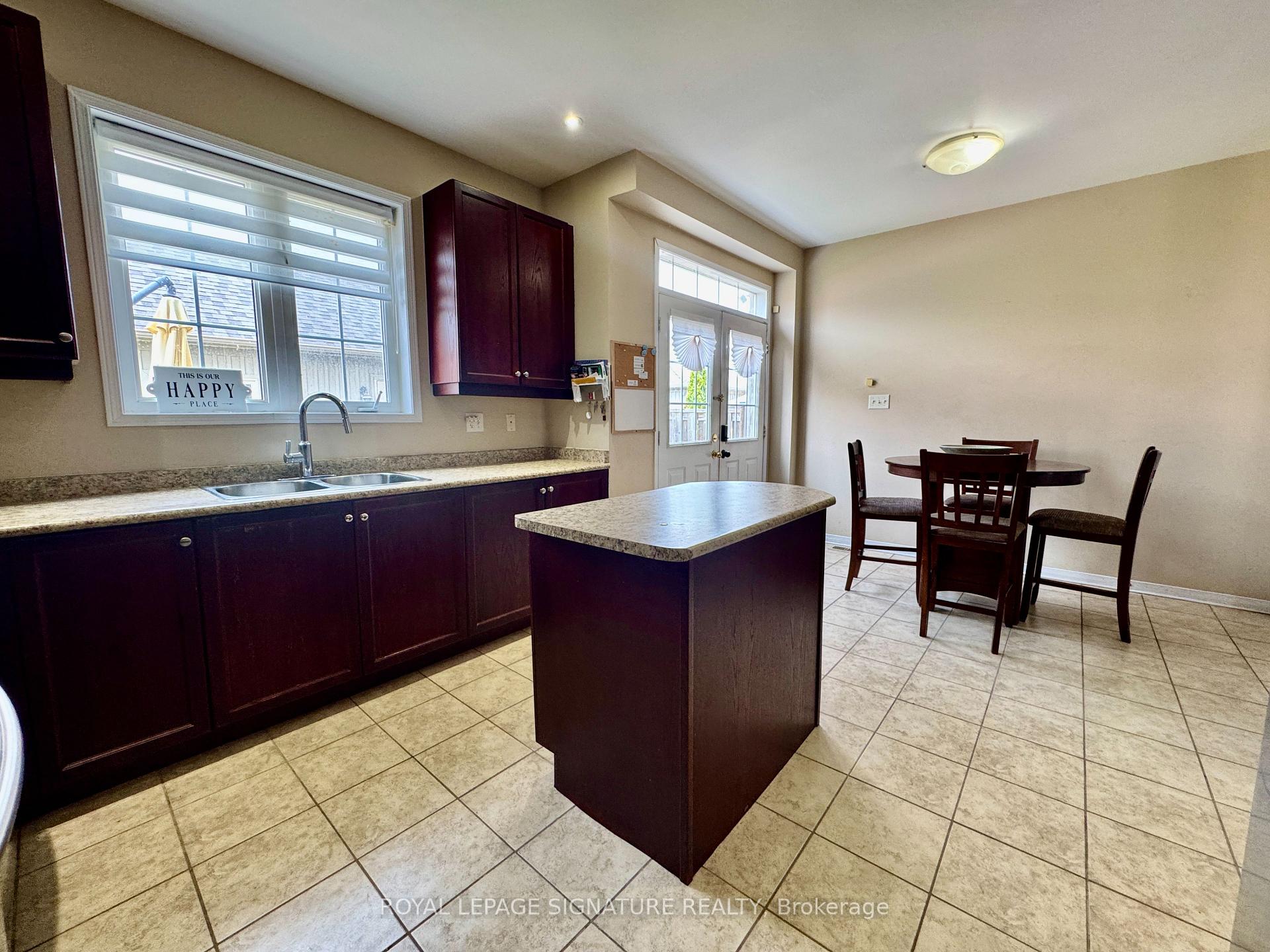 Photo 7 of 41 Yale Lane, Markham, Cornell — HOMEH