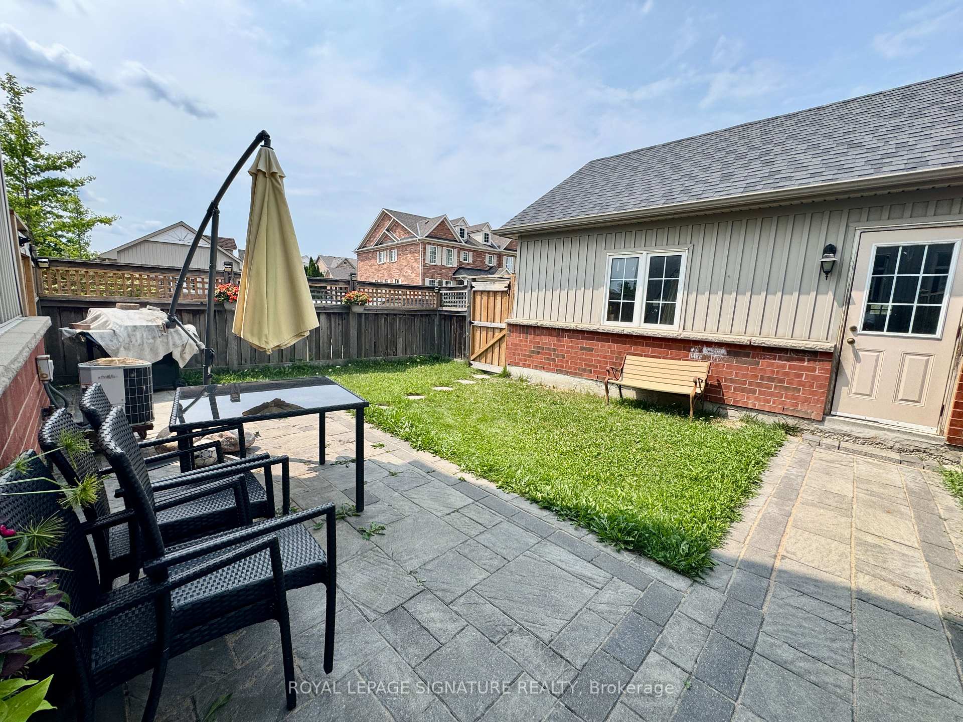 Photo 23 of 41 Yale Lane, Markham, Cornell — HOMEH