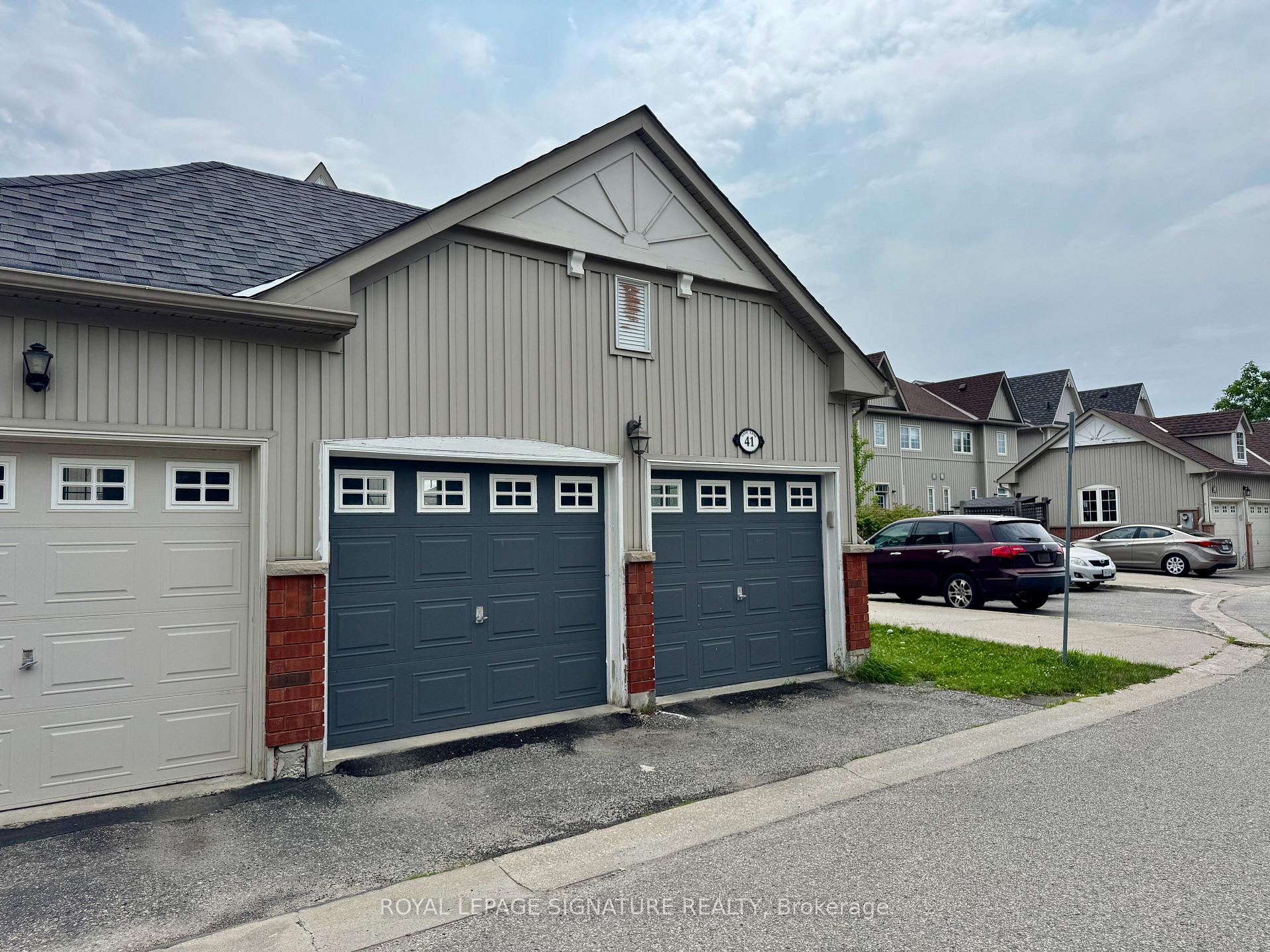 Photo 24 of 41 Yale Lane, Markham, Cornell — HOMEH