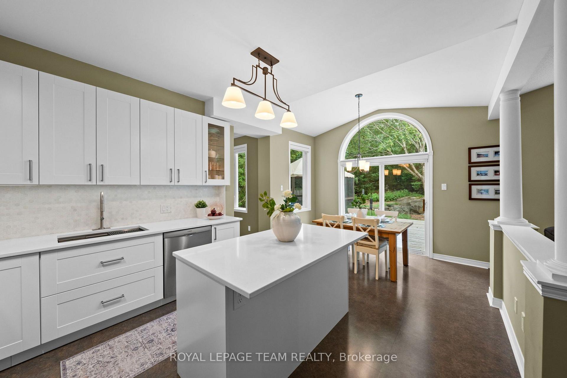 Photo 12 of 13 Keno Way, Ottawa, Kanata - Kanata Lakes/Heritage Hills — HOMEH
