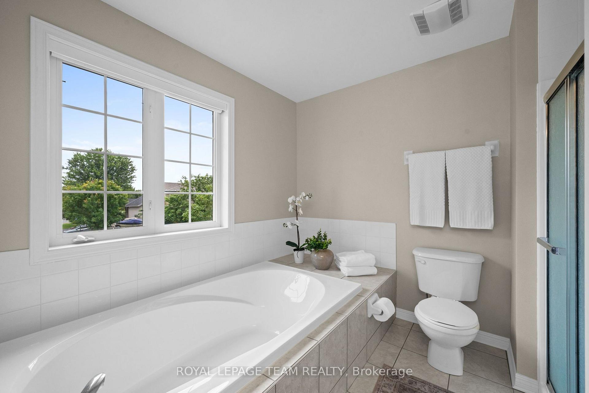 Photo 35 of 13 Keno Way, Ottawa, Kanata - Kanata Lakes/Heritage Hills — HOMEH