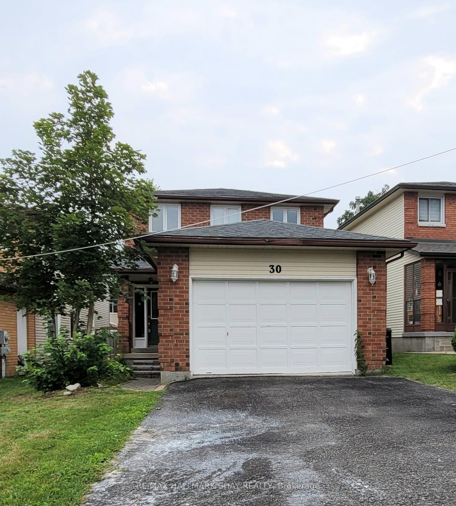 Photo 2 of 30 Orwell Crescent, Barrie, Letitia Heights — HOMEH