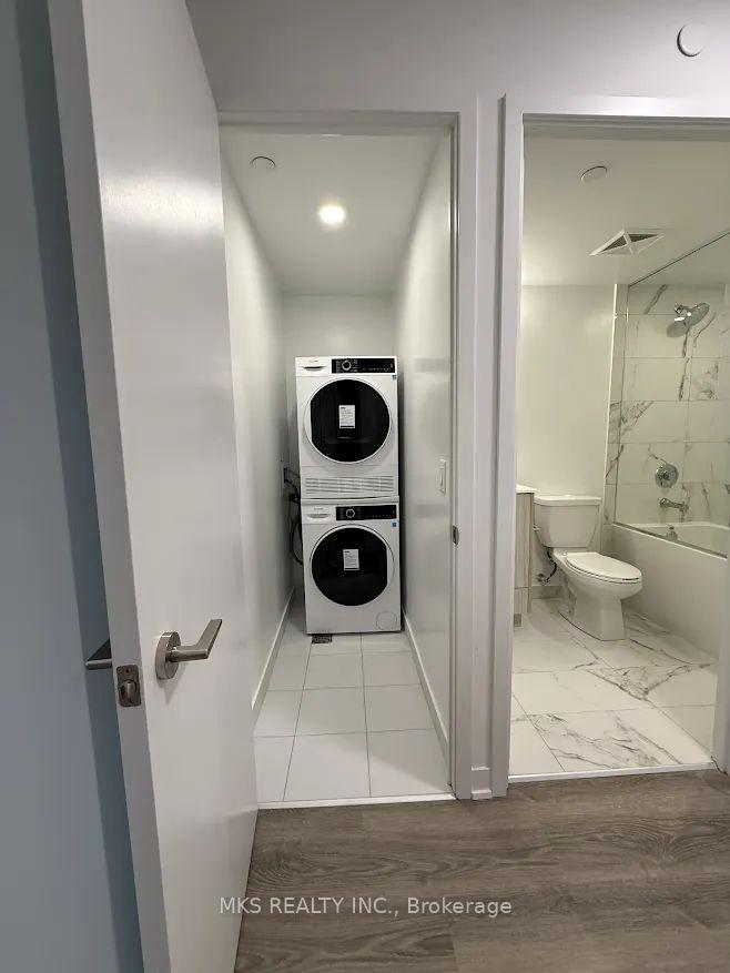 Photo 3 of Unit 611, 180 Front Street E, Toronto, Moss Park — HOMEH
