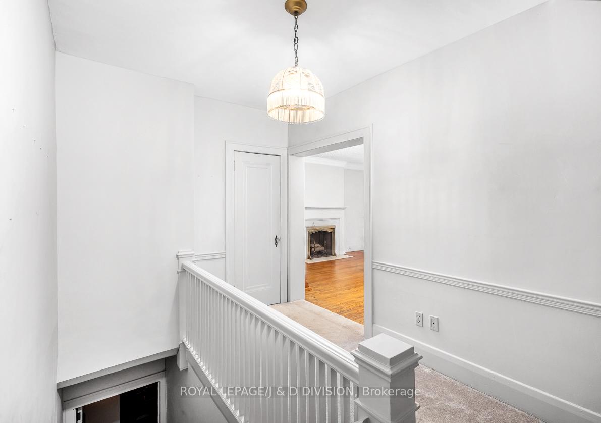 Photo 2 of 58 Lascelles Boulevard, Toronto, Yonge-Eglinton — HOMEH