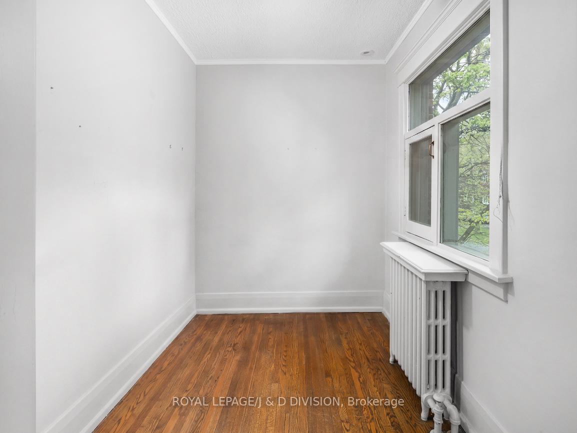 Photo 5 of 58 Lascelles Boulevard, Toronto, Yonge-Eglinton — HOMEH