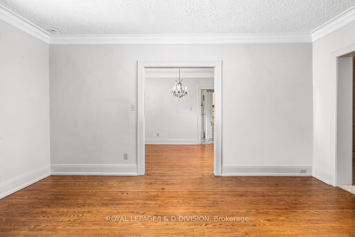 Photo 9 of 58 Lascelles Boulevard, Toronto, Yonge-Eglinton — HOMEH