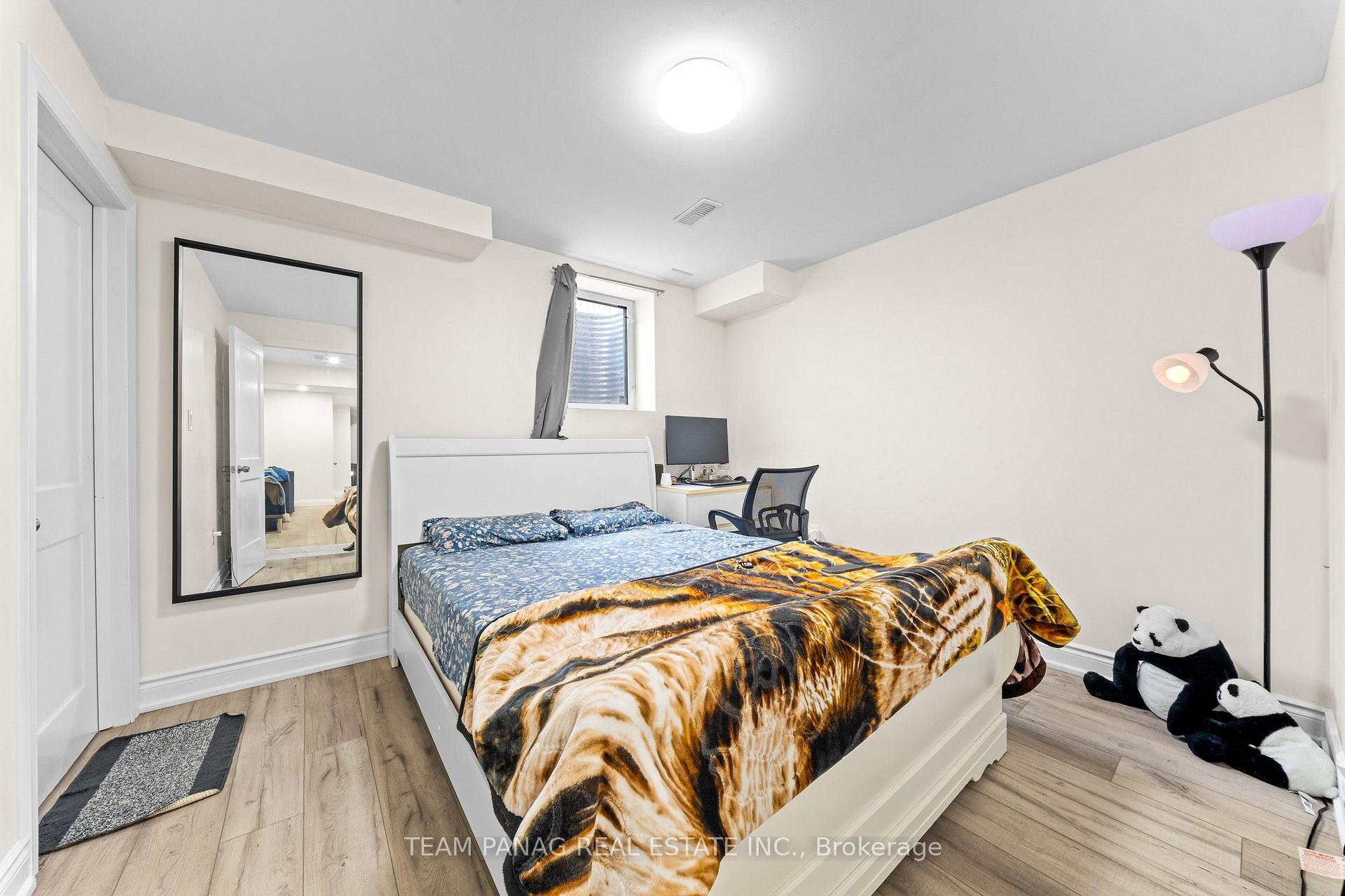 Photo 42 of 79 Finegan Circle, Brampton, Northwest Brampton — HOMEH