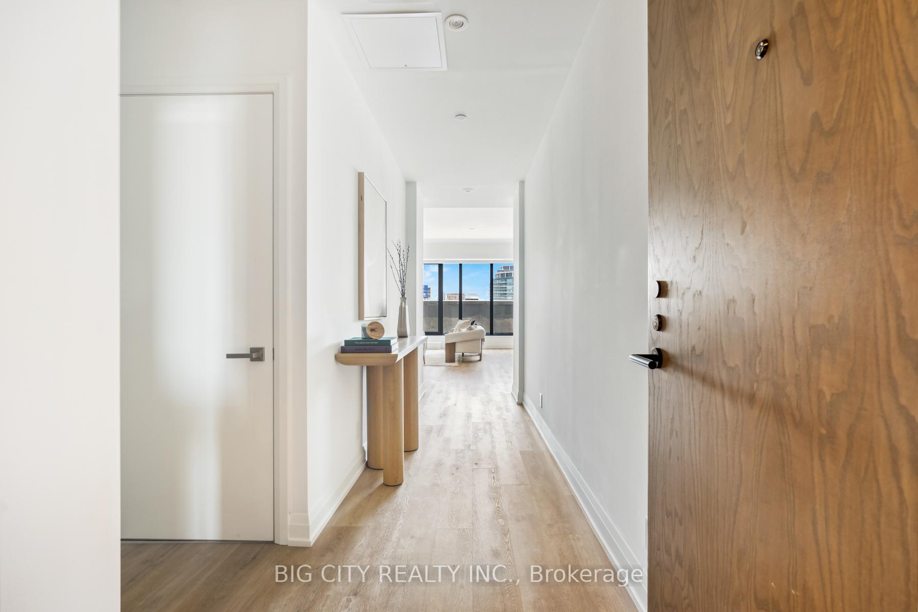 Photo 2 of Unit 214, 36 Brentcliffe Road, Toronto, Thorncliffe Park — HOMEH