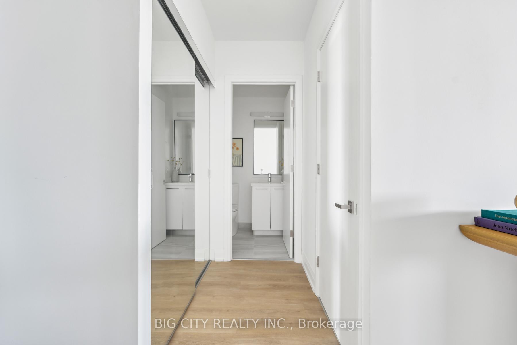 Photo 3 of Unit 214, 36 Brentcliffe Road, Toronto, Thorncliffe Park — HOMEH