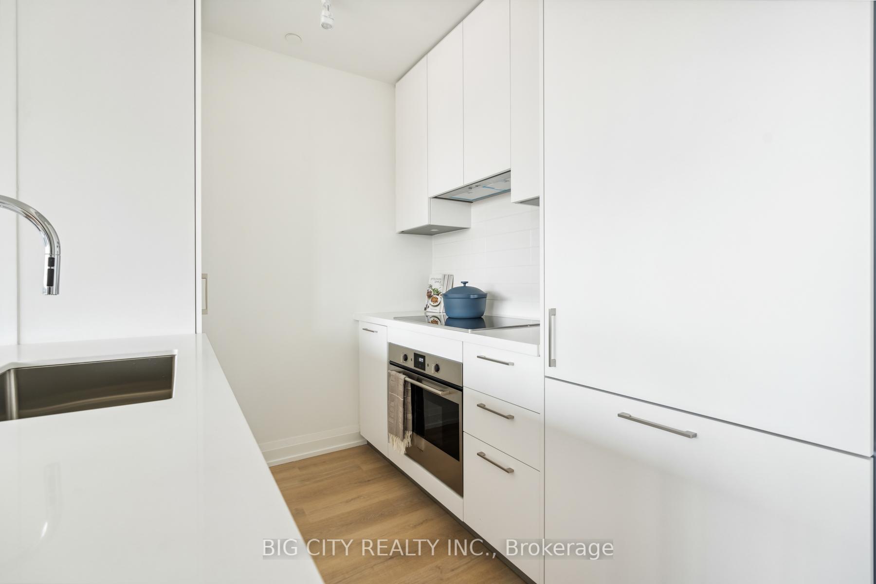 Photo 10 of Unit 214, 36 Brentcliffe Road, Toronto, Thorncliffe Park — HOMEH