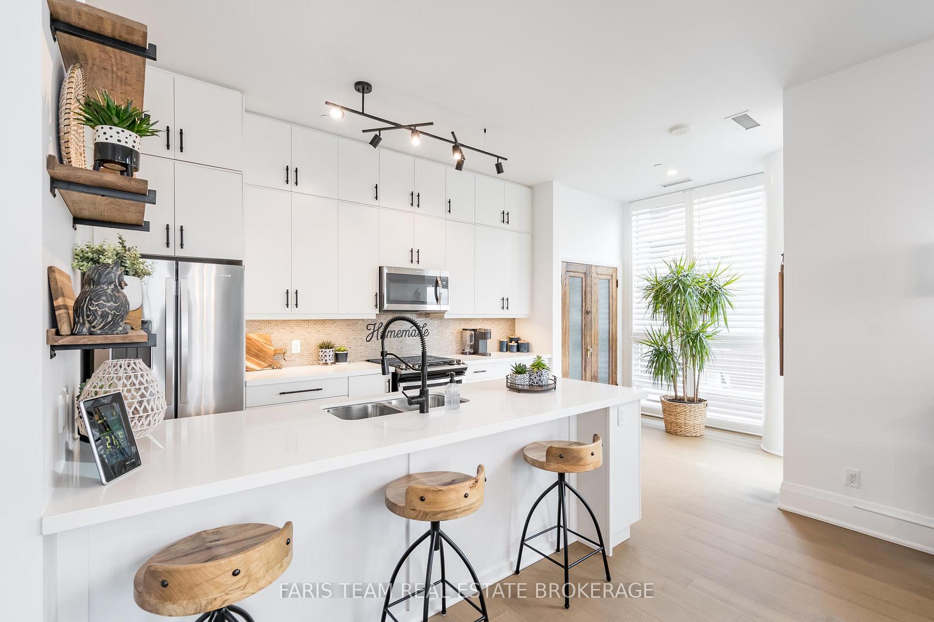 Photo 8 of Unit GPH5, 111 Worsley Street, Barrie, City Centre — HOMEH